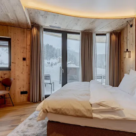 Postresidenz Am Hotell 4*