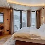 Postresidenz Am Hotell 4*